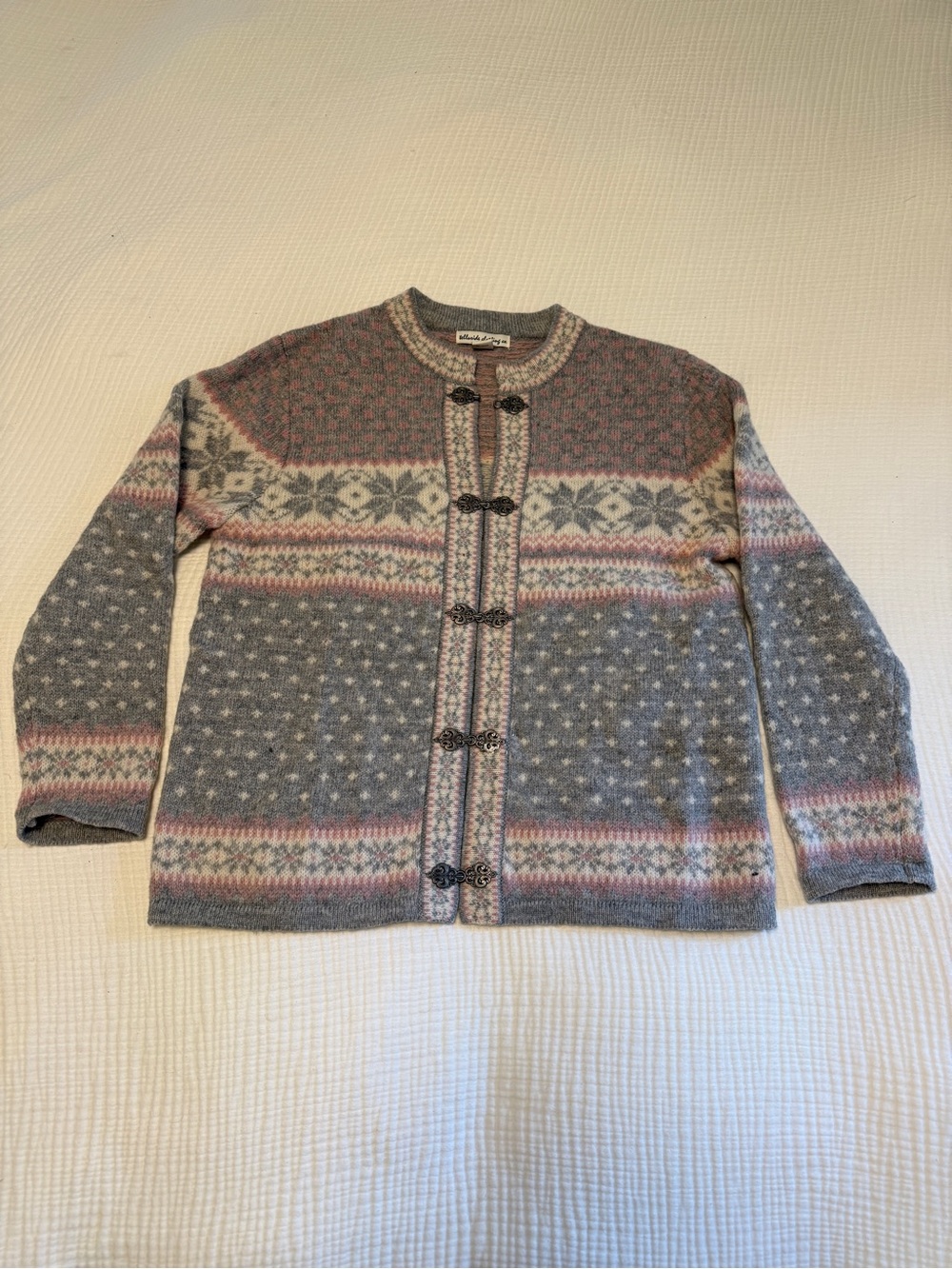 Telluride Clothing - Vintage-Inspired Fair Isle Hook-and-Eye Cardigan